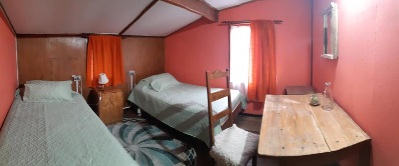 Hosteria Huemules Puerto Guadal Ngoại thất bức ảnh