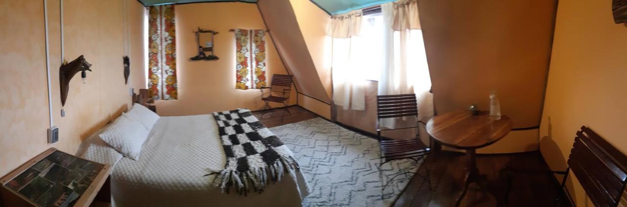 Hosteria Huemules Puerto Guadal Ngoại thất bức ảnh